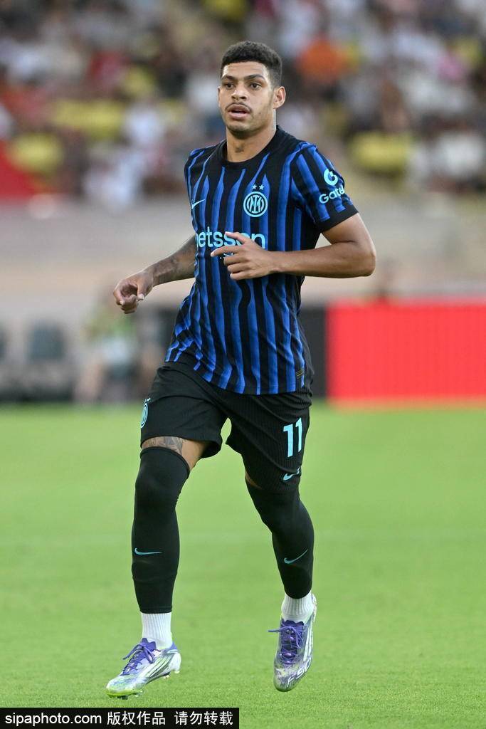 国米欧冠新阵容揭晓：博尼与恩里克的崛起将如何影响球队战术？